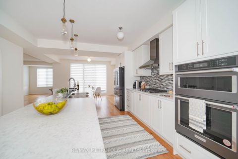 Photo 16 at 11 Yacht Drive, Bowmanville, Clarington