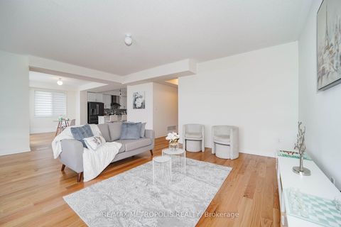 Photo 19 at 11 Yacht Drive, Bowmanville, Clarington