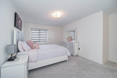 Photo 33 at 11 Yacht Drive, Bowmanville, Clarington