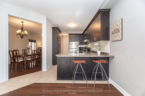 Photo 9 at 81 Paperbark Avenue, Patterson, Vaughan