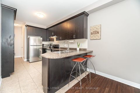 Photo 10 at 81 Paperbark Avenue, Patterson, Vaughan