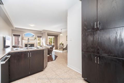 Photo 12 at 81 Paperbark Avenue, Patterson, Vaughan