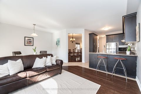 Photo 18 at 81 Paperbark Avenue, Patterson, Vaughan