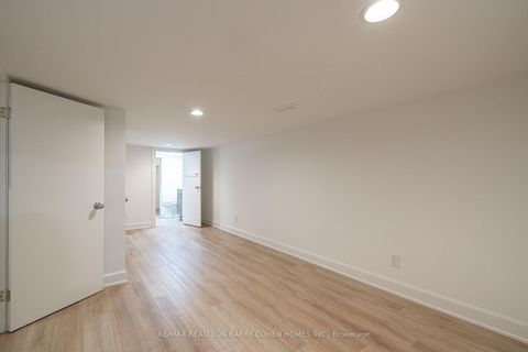 Photo 31 at 29 Glen Rush Boulevard, Nortown, Toronto