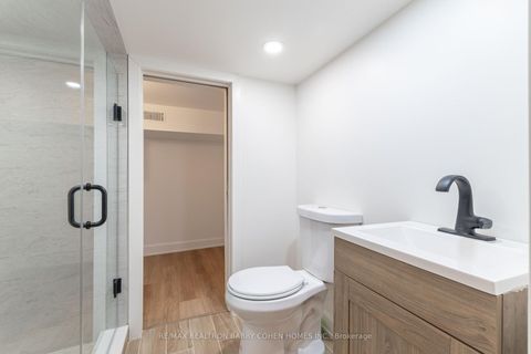 Photo 33 at 29 Glen Rush Boulevard, Nortown, Toronto