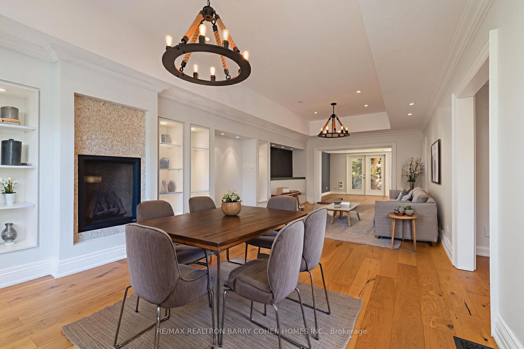 Photo 3 at 29 Glen Rush Boulevard, Nortown, Toronto Photo 3 at 29 Glen Rush Boulevard, Nortown, Toronto