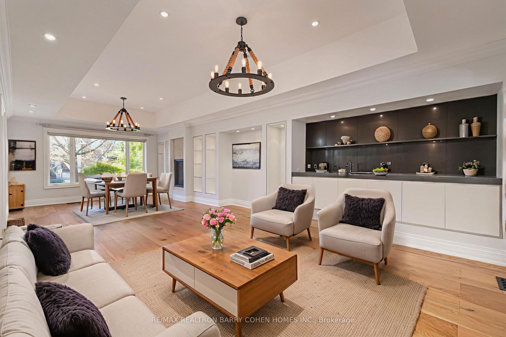 Photo 5 at 29 Glen Rush Boulevard, Nortown, Toronto Photo 5 at 29 Glen Rush Boulevard, Nortown, Toronto