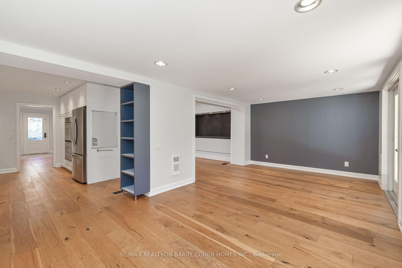 Photo 8 at 29 Glen Rush Boulevard, Nortown, Toronto Photo 8 at 29 Glen Rush Boulevard, Nortown, Toronto