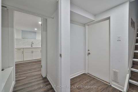 Photo 29 at 20 Winona Drive, Wychwood, Toronto