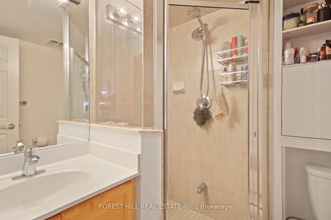 Photo 5 at 1029 - 5233 Dundas Street W, City Centre West, Toronto