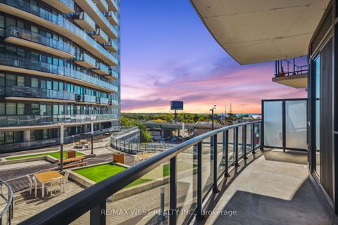 Photo 5 at 607 - 51 East Liberty Street, Niagara, Toronto