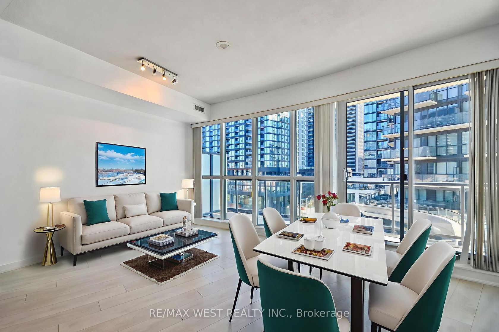 Photo 2 at 607 - 51 East Liberty Street, Niagara, Toronto Photo 2 at 607 - 51 East Liberty Street, Niagara, Toronto