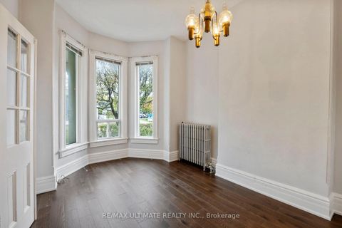 Photo 6 at 353 Dovercourt Road, Bellwoods, Toronto