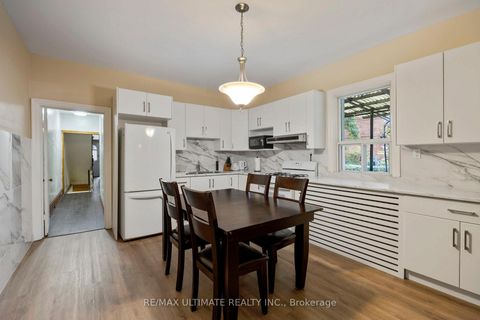 Photo 11 at 353 Dovercourt Road, Bellwoods, Toronto