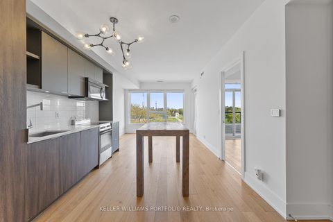 Photo 4 at 310 - 6 Parkwood Avenue, Forest Hill South, Toronto