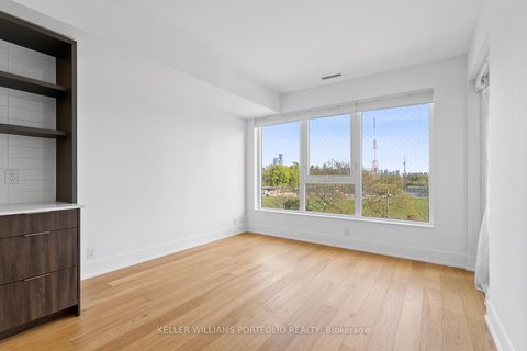 Photo 13 at 310 - 6 Parkwood Avenue, Forest Hill South, Toronto