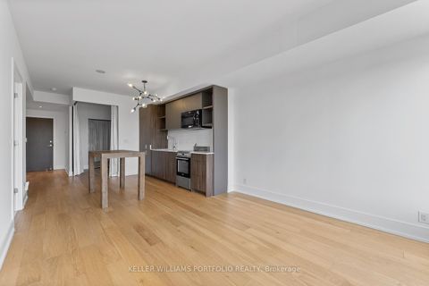 Photo 15 at 310 - 6 Parkwood Avenue, Forest Hill South, Toronto