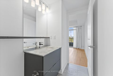 Photo 23 at 310 - 6 Parkwood Avenue, Forest Hill South, Toronto