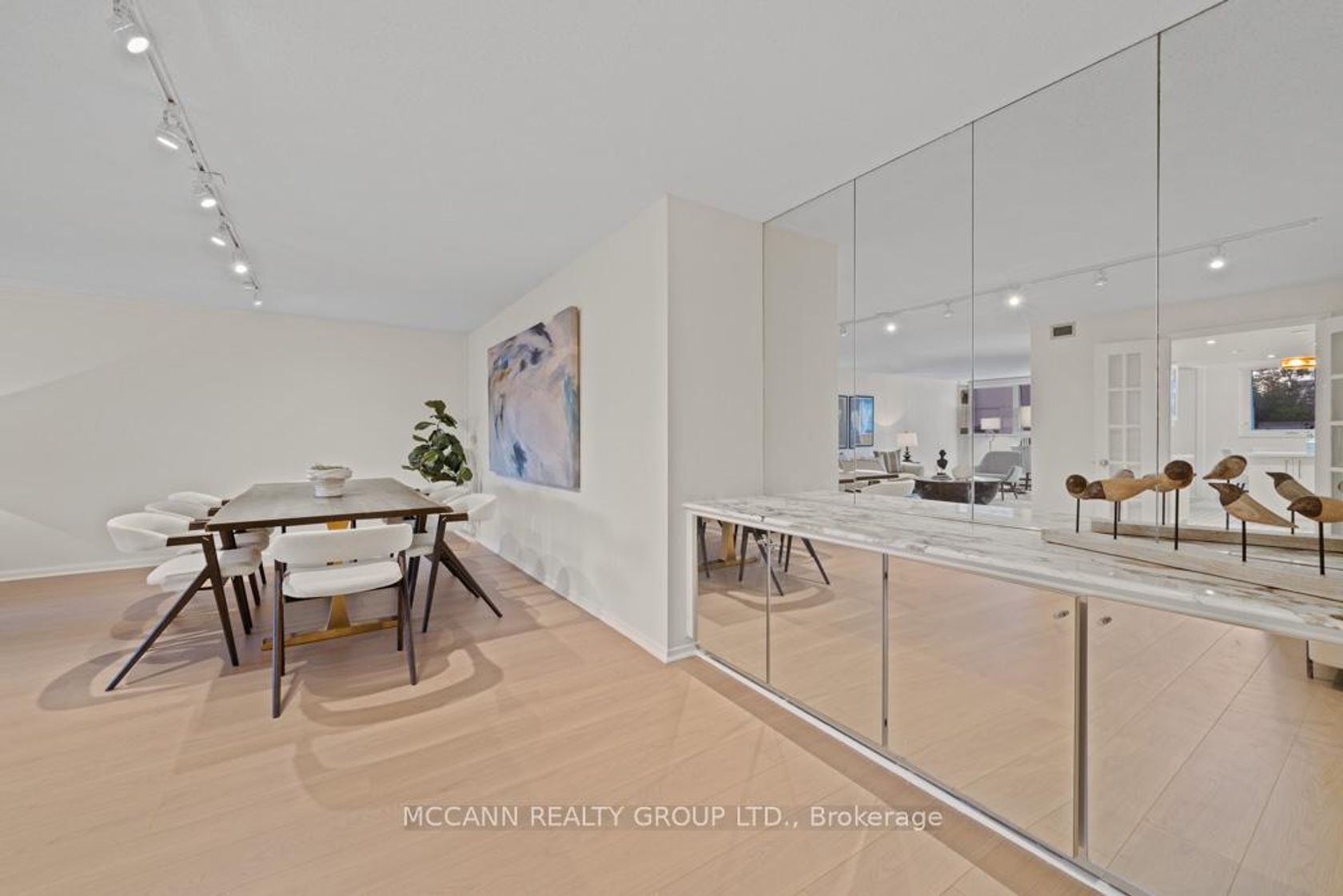 Photo 4 at 301 - 360 Bloor Street E, Moore Park, Toronto