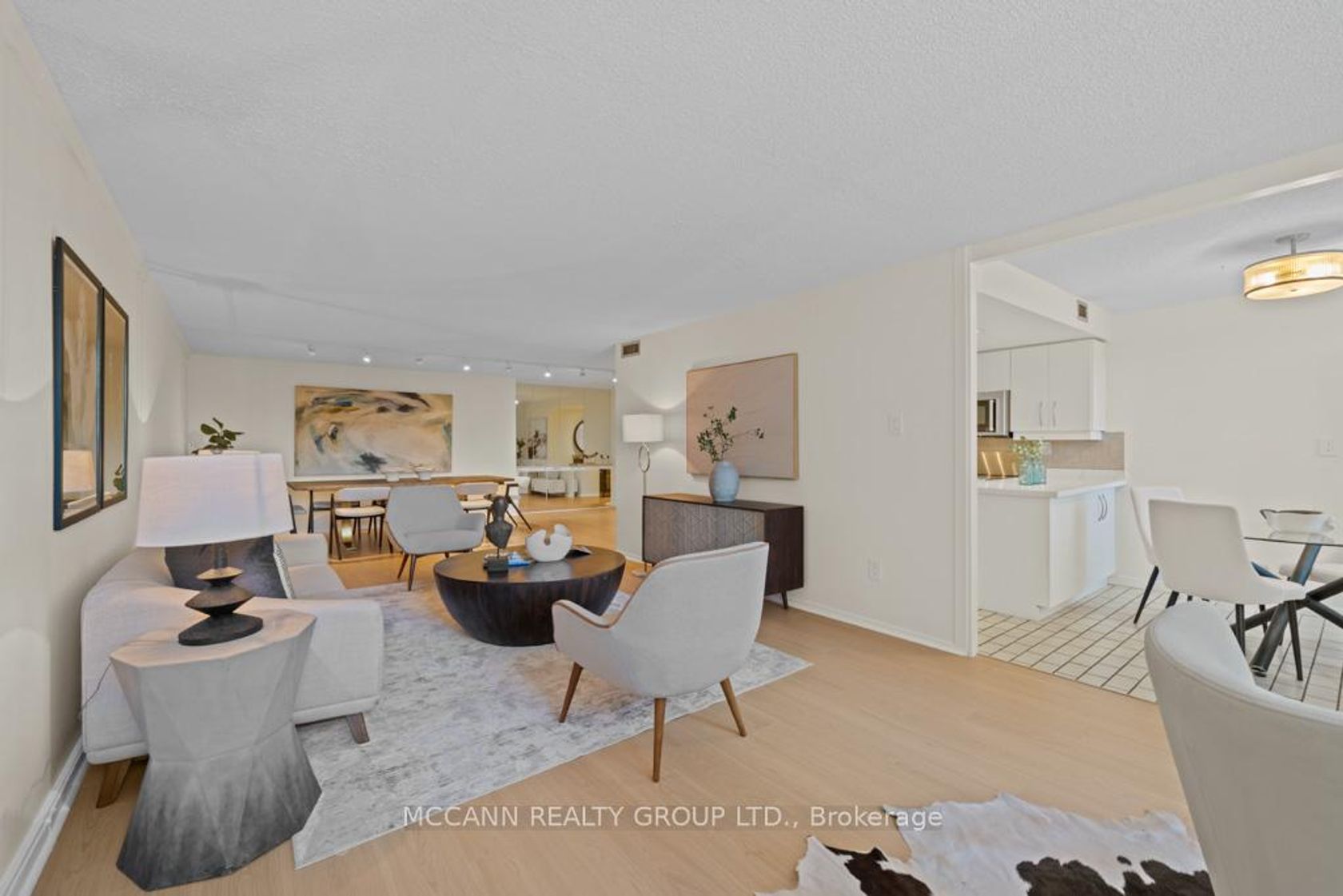 Photo 10 at 301 - 360 Bloor Street E, Moore Park, Toronto