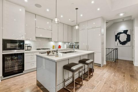 Photo 9 at 133 Pears Avenue, Annex, Toronto