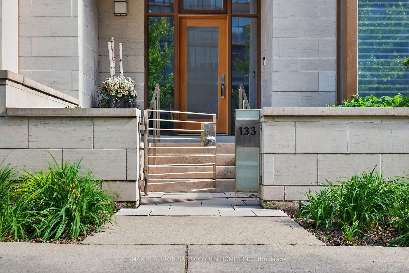 Photo 1 at 133 Pears Avenue, Annex, Toronto Photo 1 at 133 Pears Avenue, Annex, Toronto