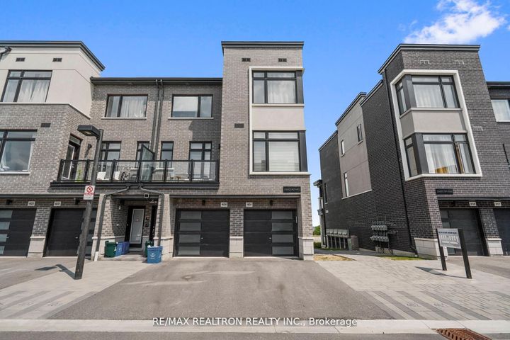 Photo 1 at 401 - 2550 Castlegate Crossing, Duffin Heights, Pickering