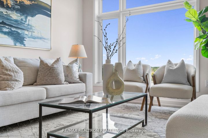 Photo 4 at 401 - 2550 Castlegate Crossing, Duffin Heights, Pickering