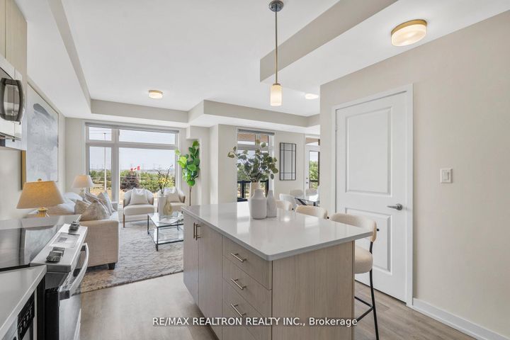 Photo 10 at 401 - 2550 Castlegate Crossing, Duffin Heights, Pickering