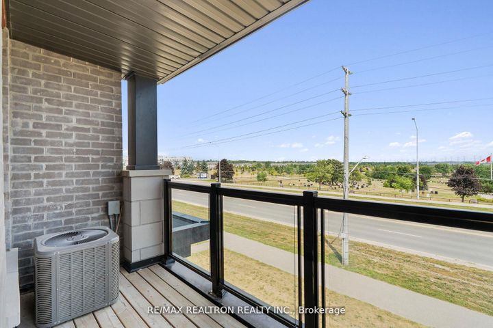 Photo 17 at 401 - 2550 Castlegate Crossing, Duffin Heights, Pickering