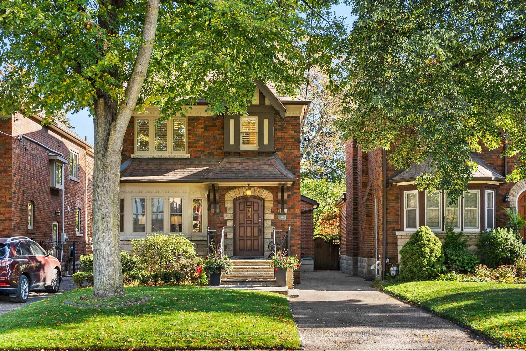 105 Airdrie Road, Leaside, Toronto 