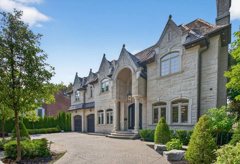 Photo 1 at 29 Junewood Crescent, Windfields, Toronto