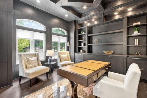 Photo 4 at 29 Junewood Crescent, Windfields, Toronto