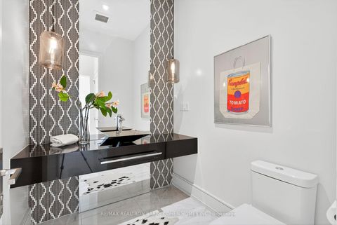 Photo 6 at 29 Junewood Crescent, Windfields, Toronto