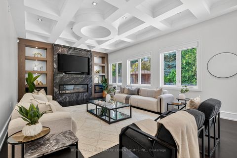 Photo 17 at 29 Junewood Crescent, Windfields, Toronto