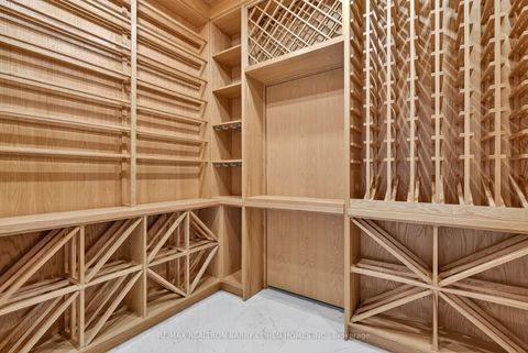 Photo 36 at 29 Junewood Crescent, Windfields, Toronto