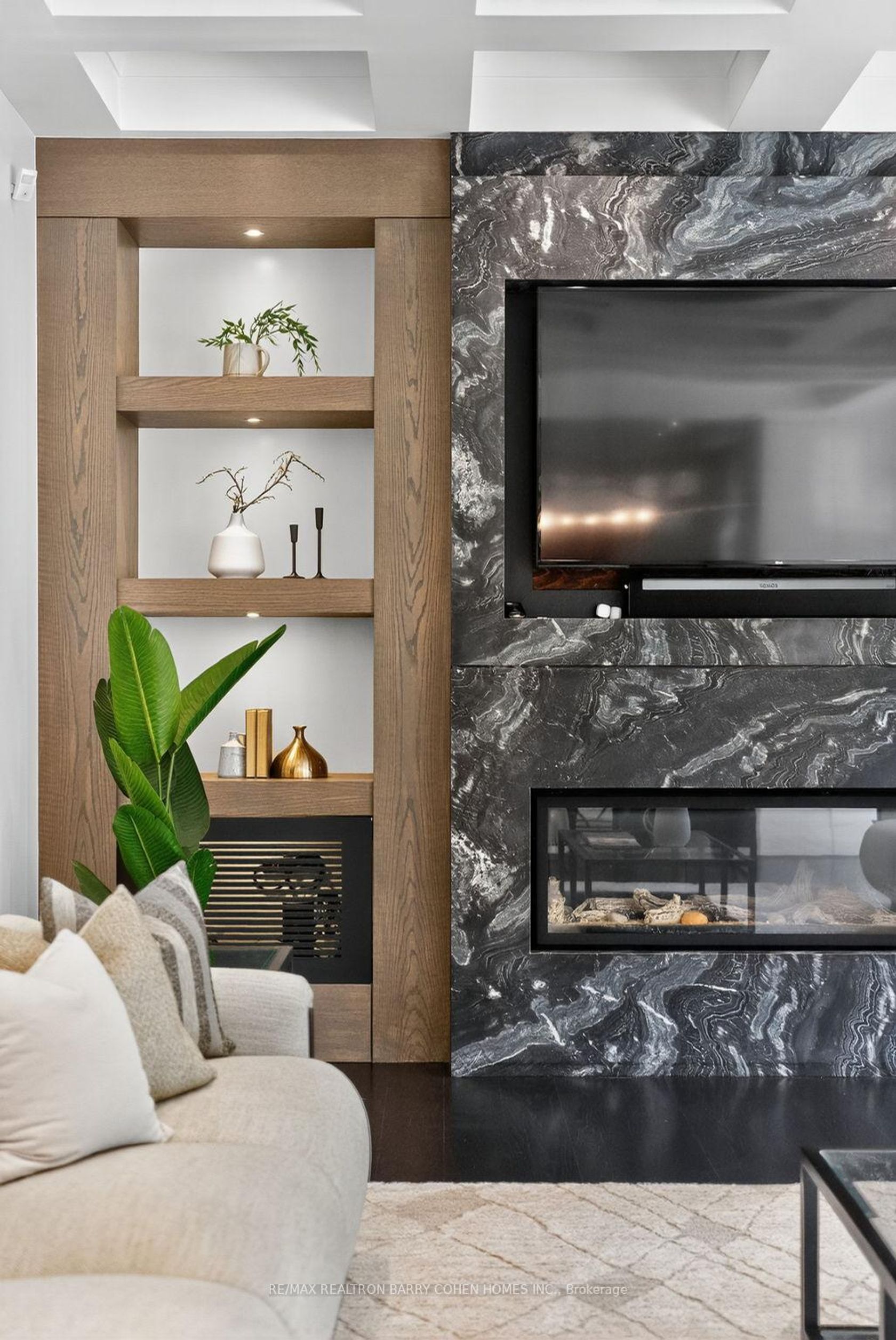 Photo 18 at 29 Junewood Crescent, Windfields, Toronto Photo 18 at 29 Junewood Crescent, Windfields, Toronto