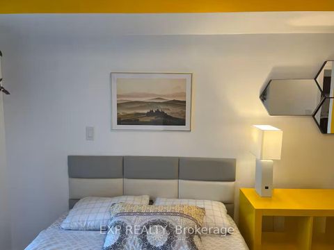 Photo 2 at 814 - 20 Blue Jays Way, Waterfront Communities C1, Toronto