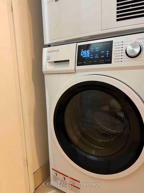 Photo 6 at 814 - 20 Blue Jays Way, Waterfront Communities C1, Toronto