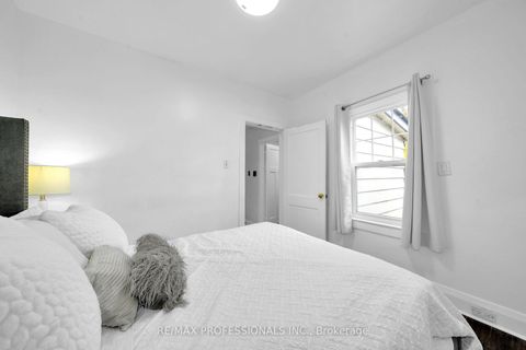 Photo 9 at 38 Nickle Street, Mount Dennis, Toronto