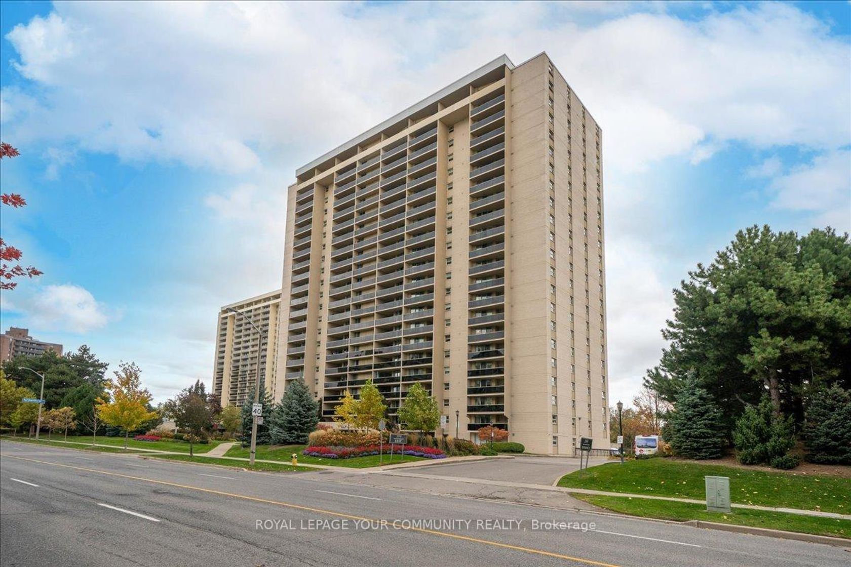 1005 - 299 Mill Road, Markland Wood, Toronto 