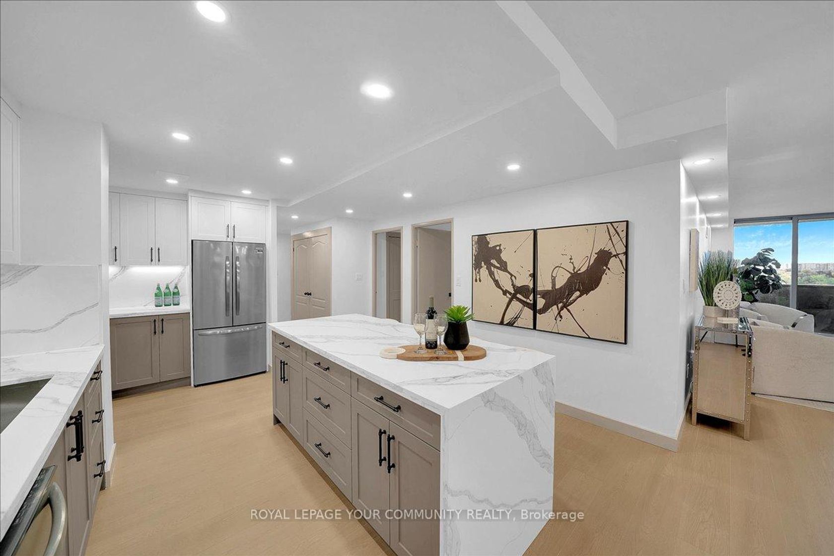 Photo 11 at 1005 - 299 Mill Road, Markland Wood, Toronto Photo 11 at 1005 - 299 Mill Road, Markland Wood, Toronto