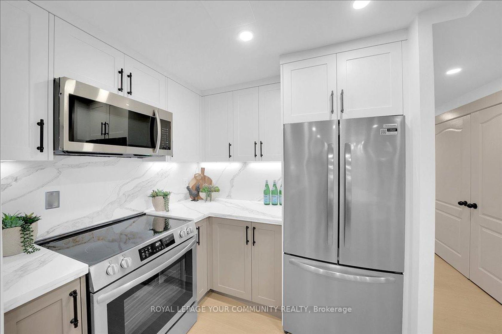 Photo 13 at 1005 - 299 Mill Road, Markland Wood, Toronto Photo 13 at 1005 - 299 Mill Road, Markland Wood, Toronto