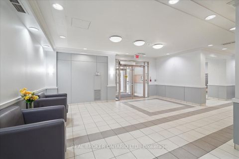 Photo 5 at 926 - 3650 Kingston Road, Scarborough Village, Toronto