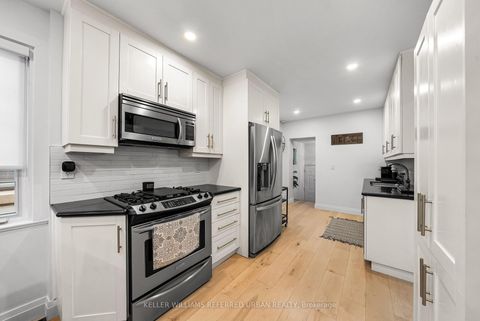 Photo 29 at 87 Fourth Street, New Toronto, Toronto