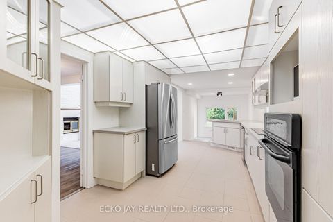 Photo 6 at 79 Larkfield Drive, Don Mills, Toronto