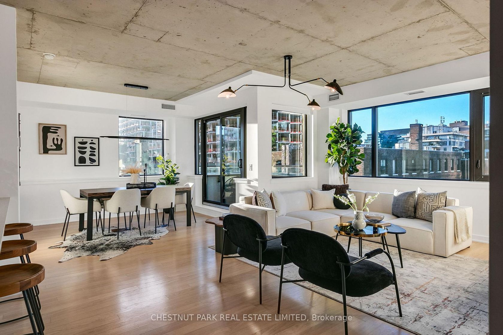 610 - 400 Wellington Street, Waterfront Communities C1, Toronto 