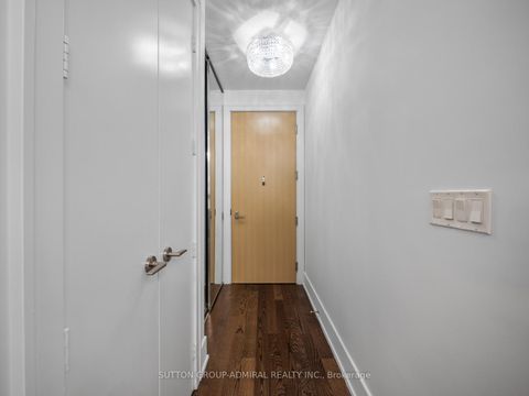 Photo 8 at 525 - 39 Queens Quay E, Waterfront Communities C8, Toronto