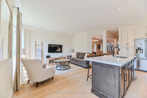 Photo 12 at 2498 Longridge Crescent, RO River Oaks, Oakville