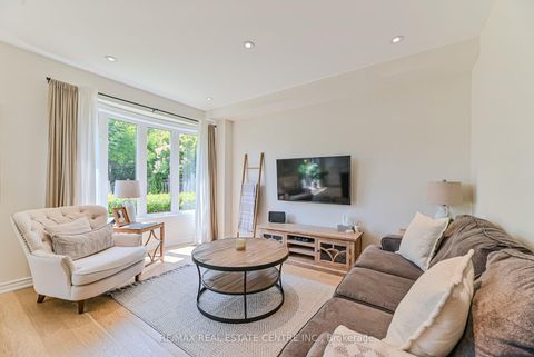 Photo 17 at 2498 Longridge Crescent, RO River Oaks, Oakville